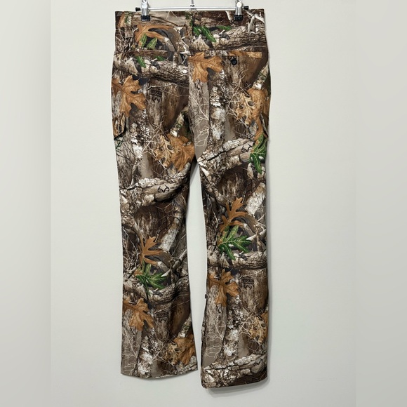 Realtree Women's Camouflage Hunting Pants - Picture 8 of 8